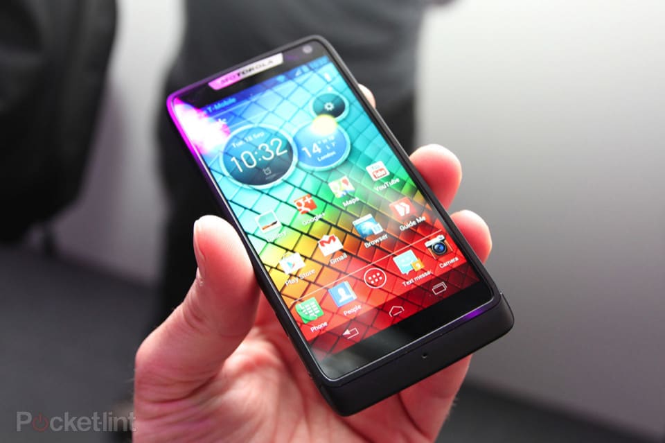 motorola-razr-i-pictures-preview-0
