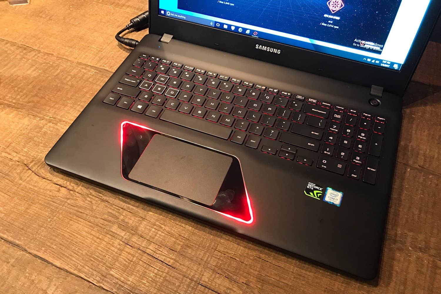 Samsung lança notebooks no Brasil, até o potente gamer Odyssey Tekimobile