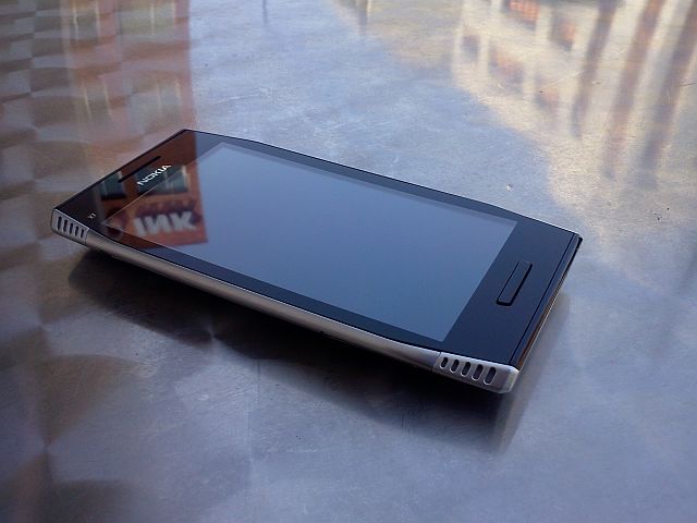 Review Nokia X7: Um câmera phone parrudo para todas as horas
