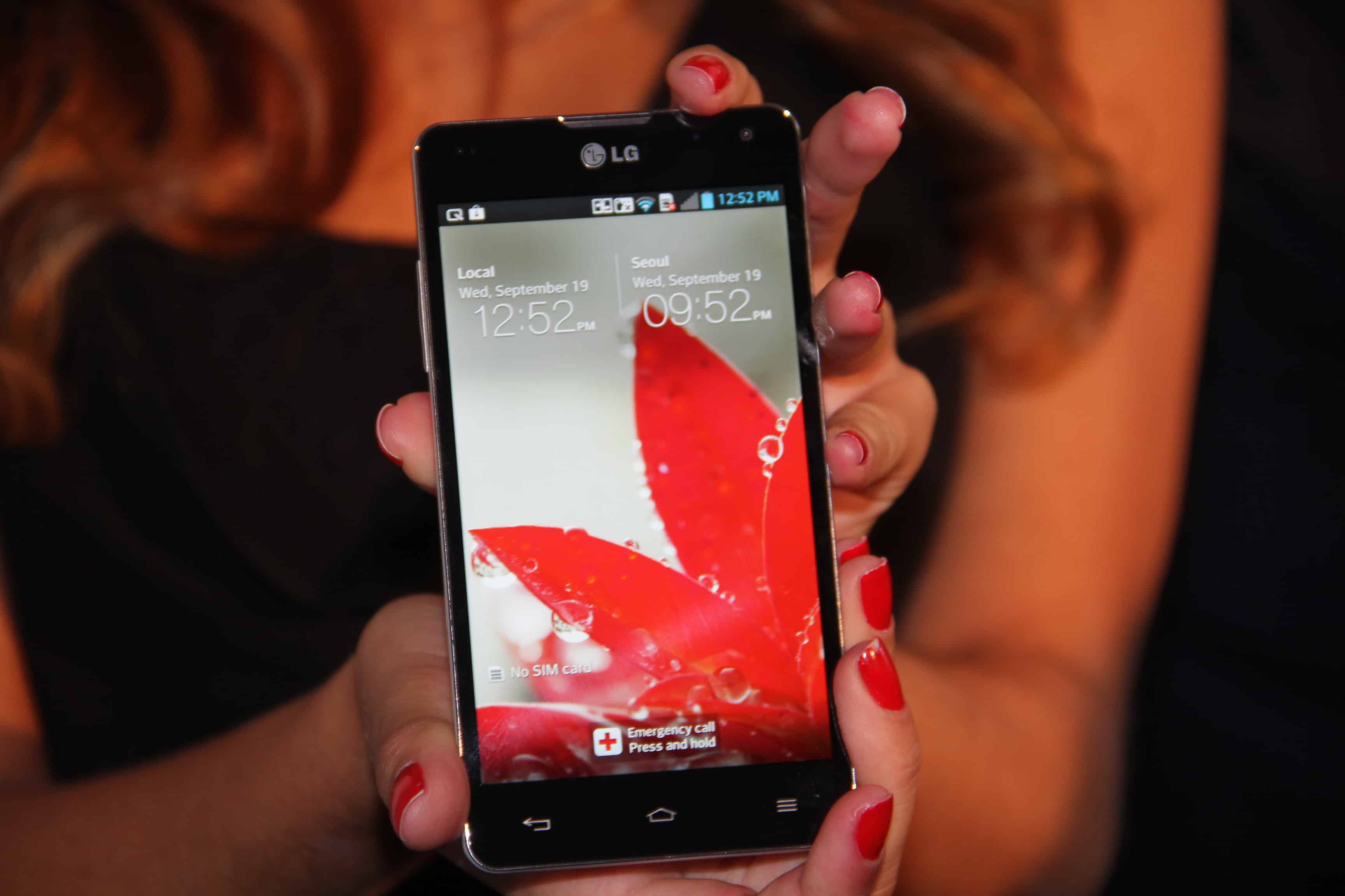 LG lança novos smartphones no Brasil para 2013