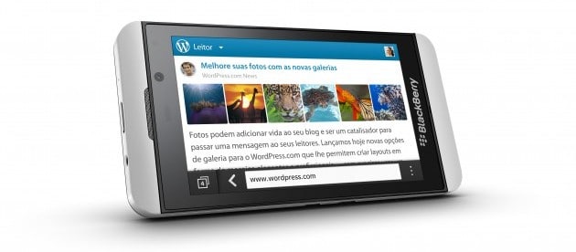 Blackberry Z10 chega no Brasil custando caro: 2449 Reais