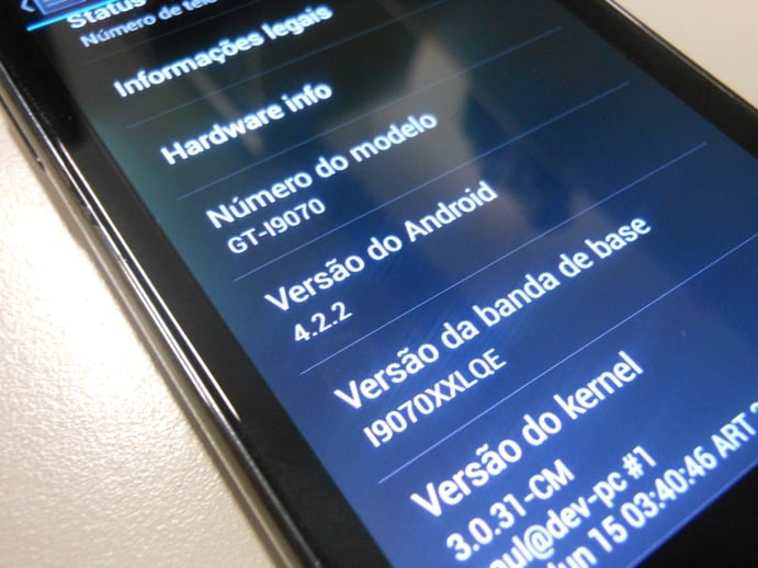 Samsung Galaxy S2 lite ganha Android 4.2.2 graças a ROM modificada 2 Galaxy S2 lite I9070 rodando o Android 4.2.2