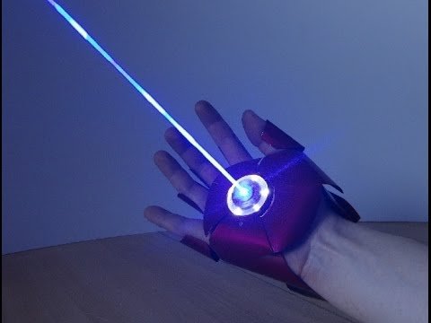 Fã cria luva do Homem de Ferro com laser que "destrói de verdade".