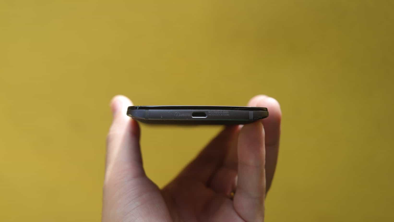 Review moto X force micro USB review-moto-x-force-inferior