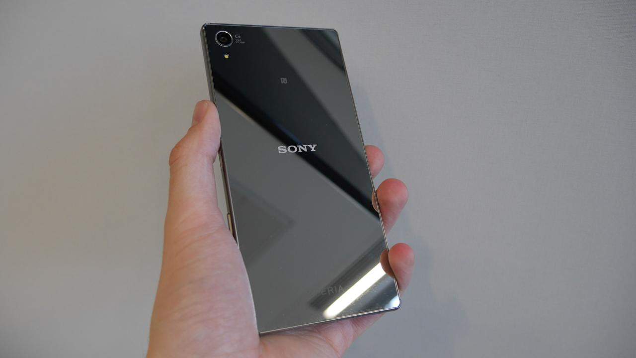 Traseira do Xperia Z5 Premium é de vidro Traseira do Xperia Z5 Premium é de vidro