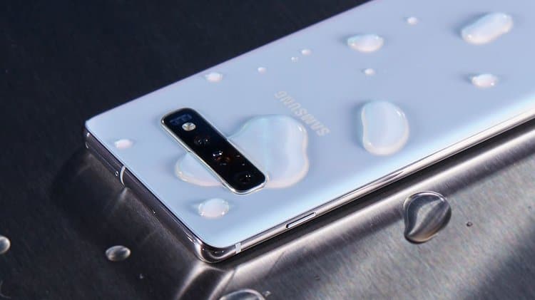 Novo Galaxy S10 possui proteção IP68 IP67 Novo Galaxy S10 possui proteção IP68