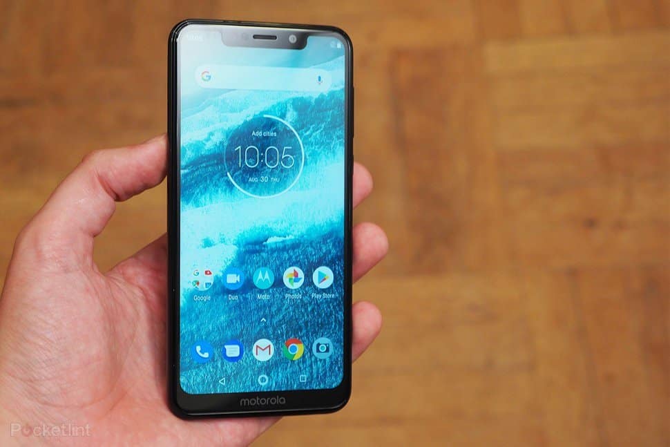 Moto One android one