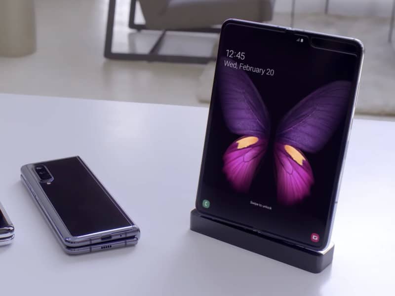 Samsung prepara smartphone dobrável igual Huawei Mate X