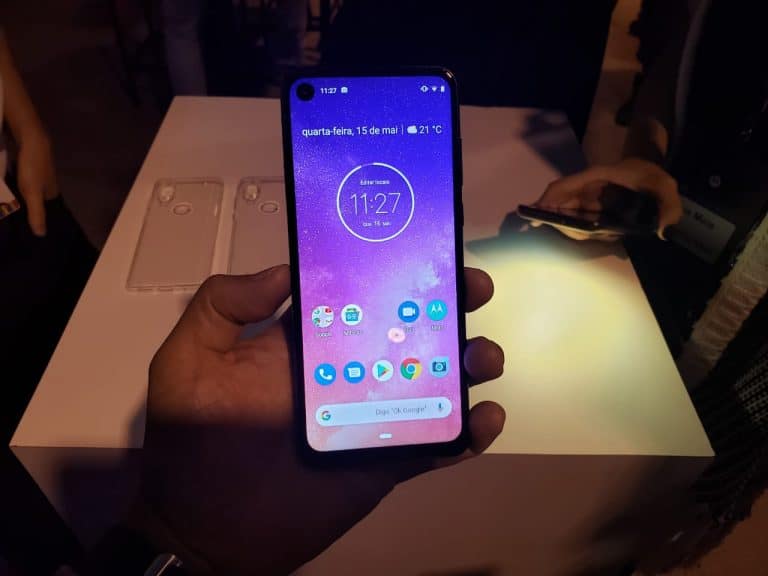 Motorola One vision unboxing Motorola One vision unboxing