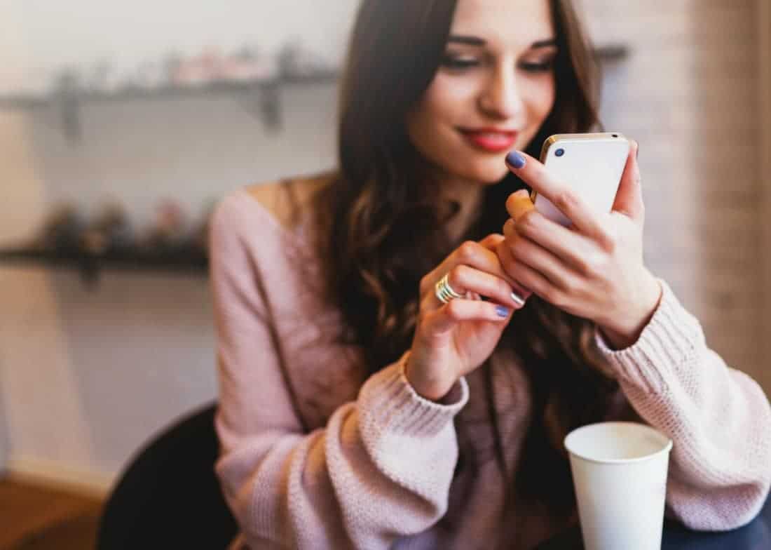 10 apps que toda mulher moderna precisa ter no celular
