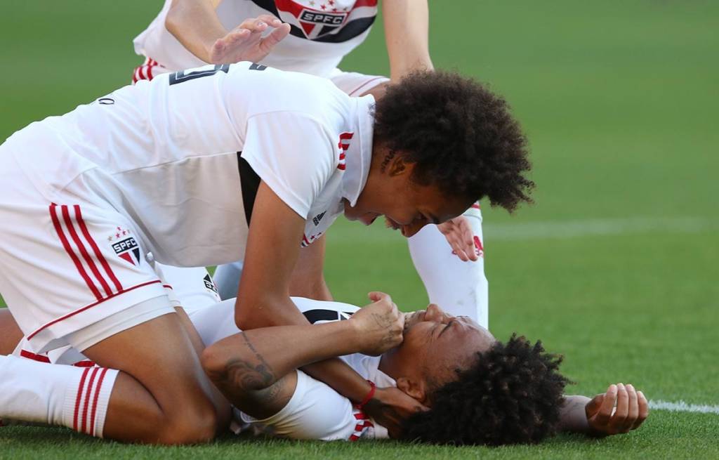 bahia e atlético paranaense palpites