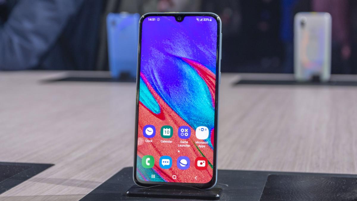 Galaxy A40 ganha suporte ao Samsung Pay em nova atualização