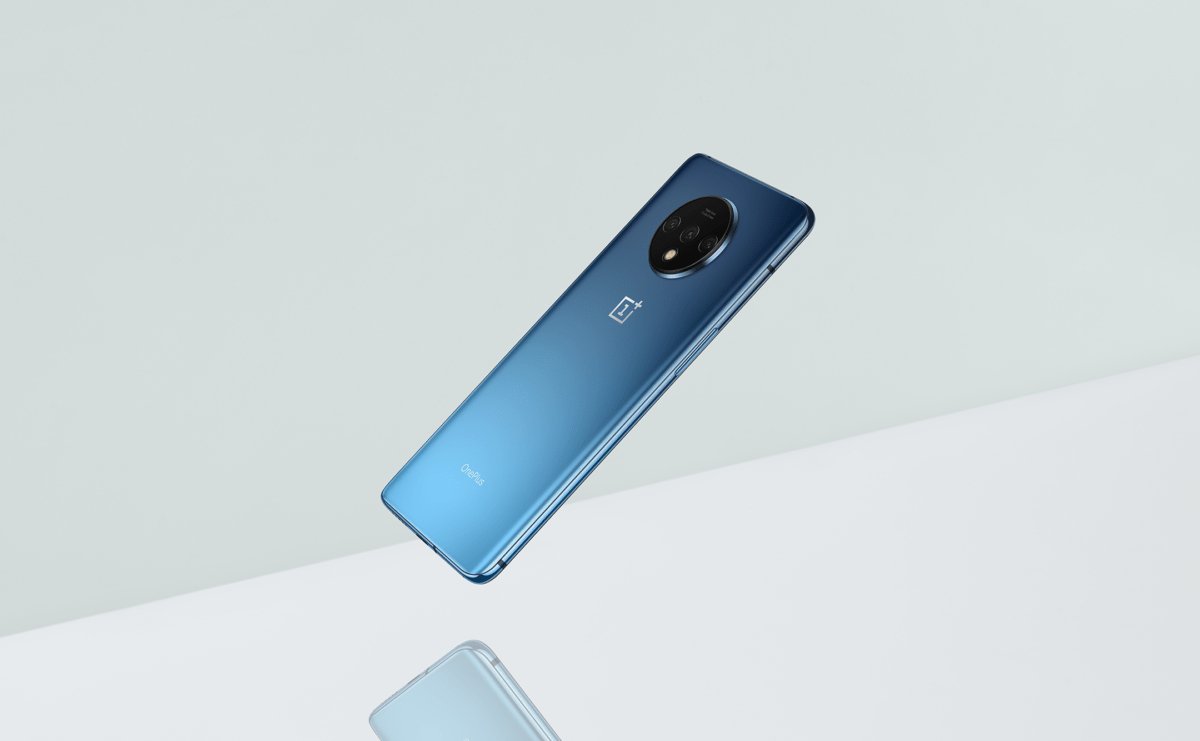 OnePlus 7T é lançado com tela e câmeras turbinadas