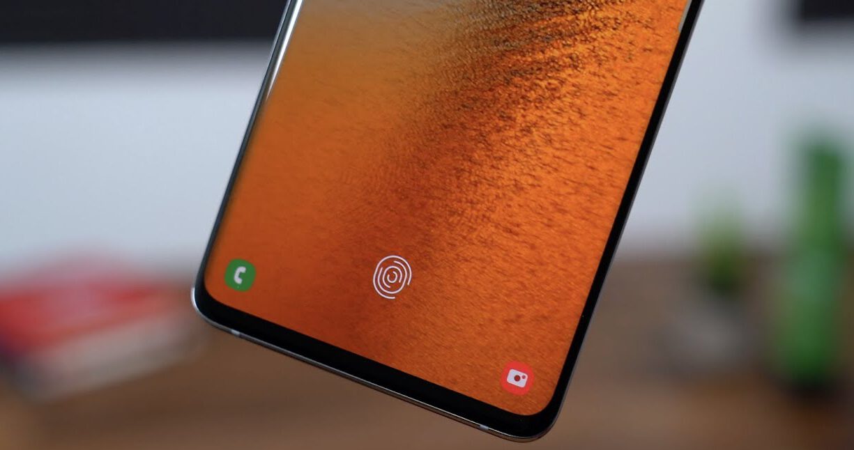 Leia isso antes de comprar uma película gel para o Galaxy S10