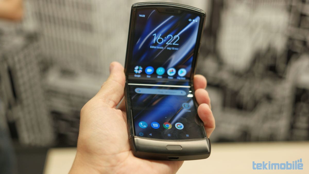 Hands-on do Motorola Razr, o primeiro dobrável da marca