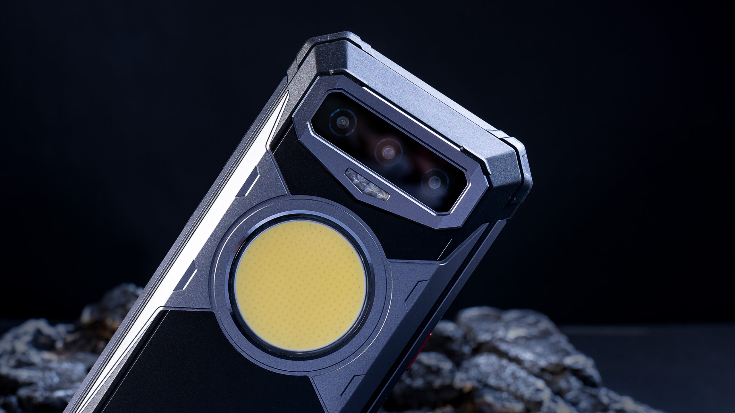 Oferta: FOSSiBOT F102, "celular do Homem de ferro" chega por R$ 960 3